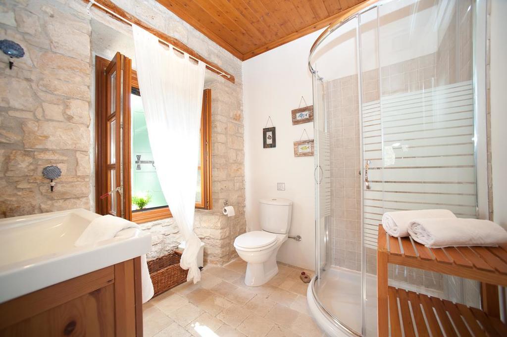 Kiparissi Villa Kourtaiika Exteriör bild