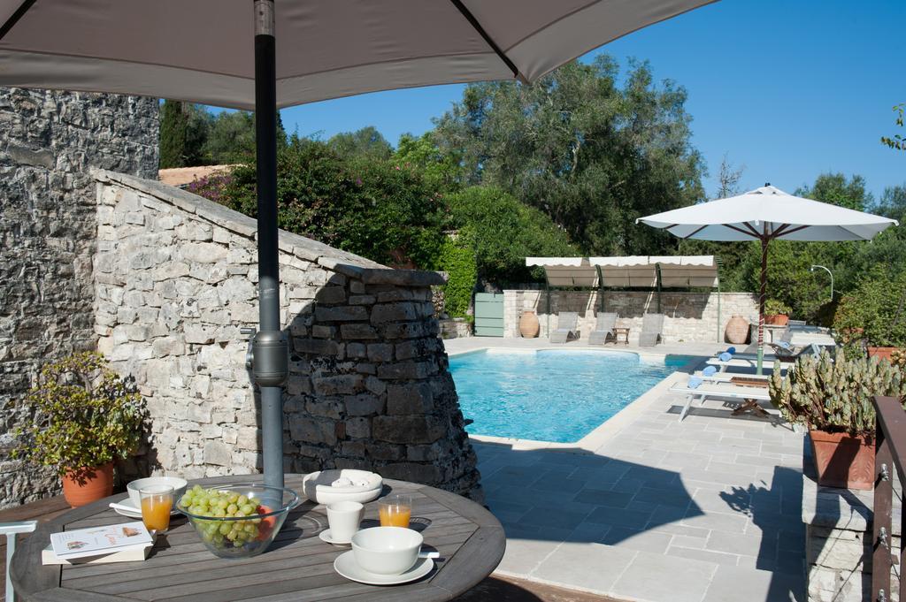 Kiparissi Villa Kourtaiika Exteriör bild