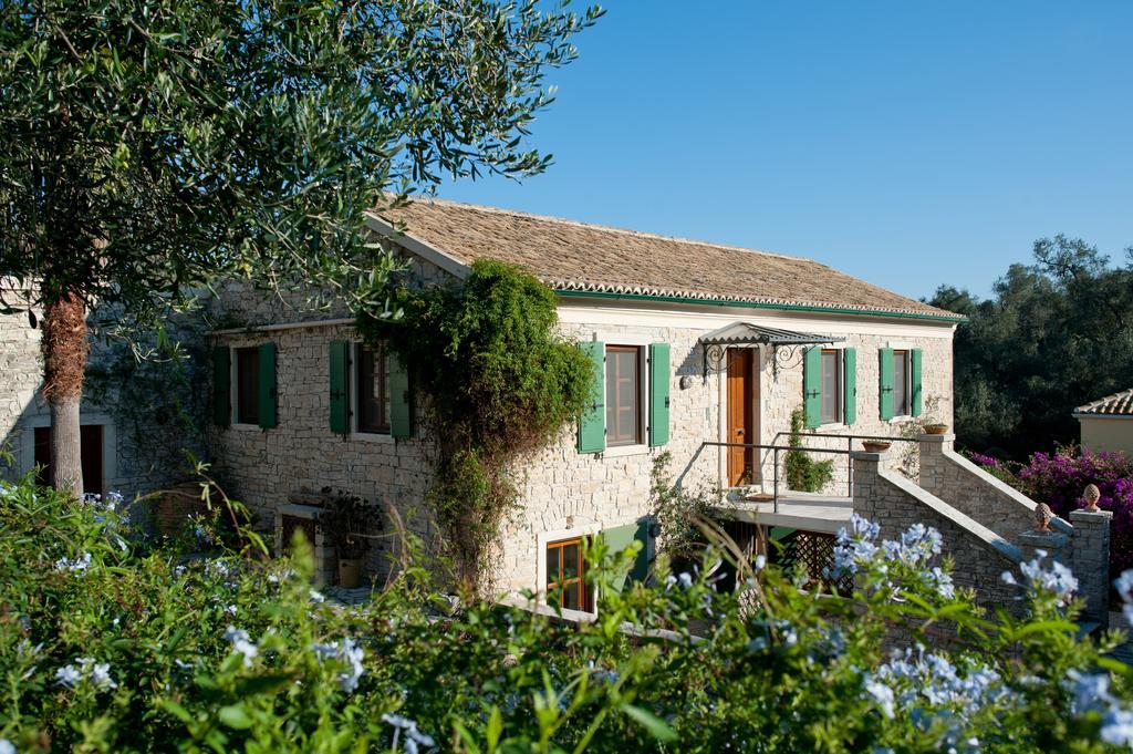 Kiparissi Villa Kourtaiika Exteriör bild